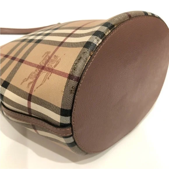 Burberry Haymarket Check Lorne Bucket Bag - Picture 7 of 13